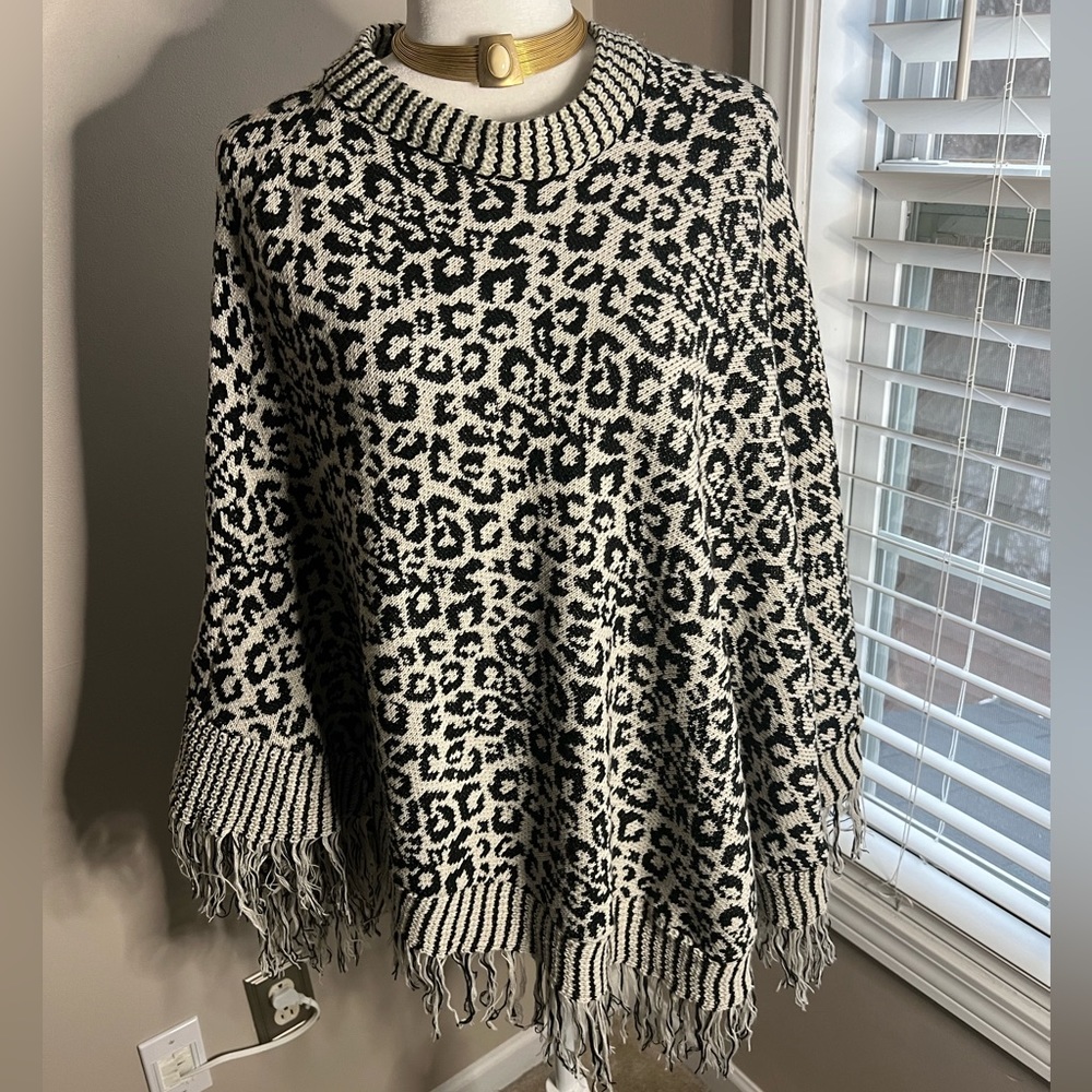 Do Everything In Love | Animal print Fringe Tassel Shawl Poncho